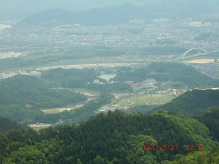 鬼ヶ城山頂より福知山市内を望む