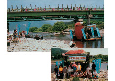 九頭竜川いかだ流し