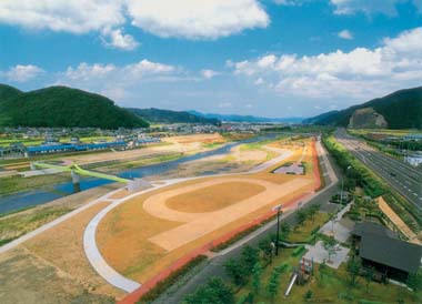 レインボーパーク南条