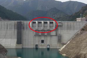 �N���X�g�Q�[�g