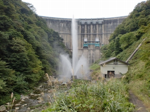 真名川ダム下流部