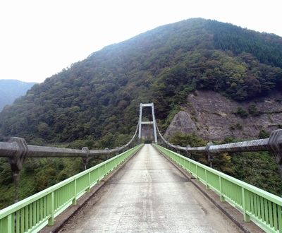 �ᐶ�q�勴��