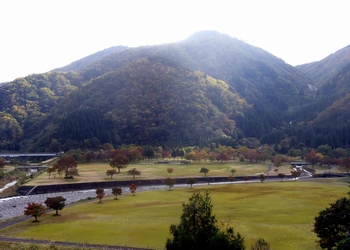 �������� �S�i