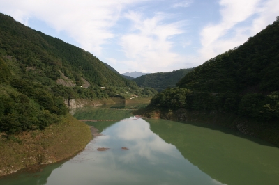 �ᐶ�q�勴��