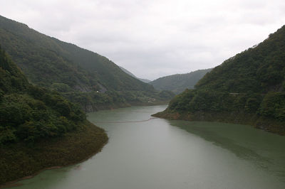 �ᐶ�q�勴��