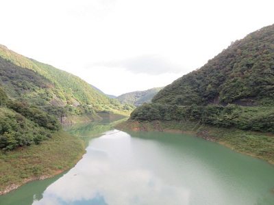 �ᐶ�q�勴��