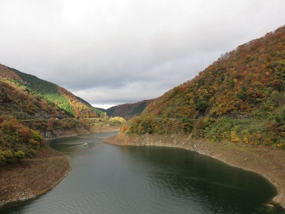 �ᐶ�q�勴��