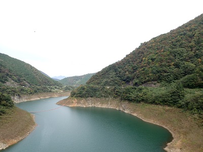 �ᐶ�q�勴��