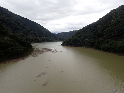 �ᐶ�q�勴��