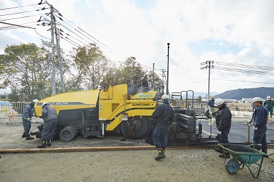 マシンコントロールフィニッシャー (国道9号 若宮橋架替)