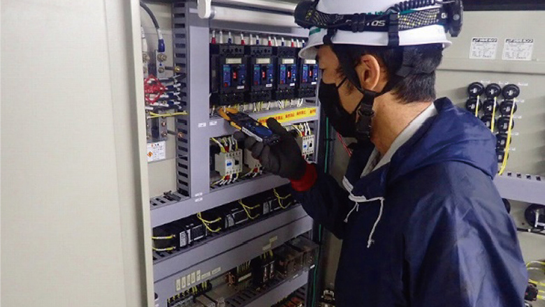 換気設備の電流値測定