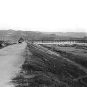 柏原南口と河内橋の中間地点より<br>【昭和25年】
